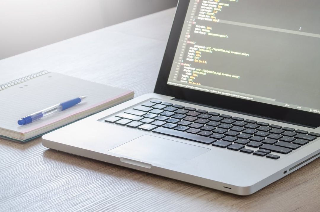 Fondo de código de programación - Pablo Moya Dev